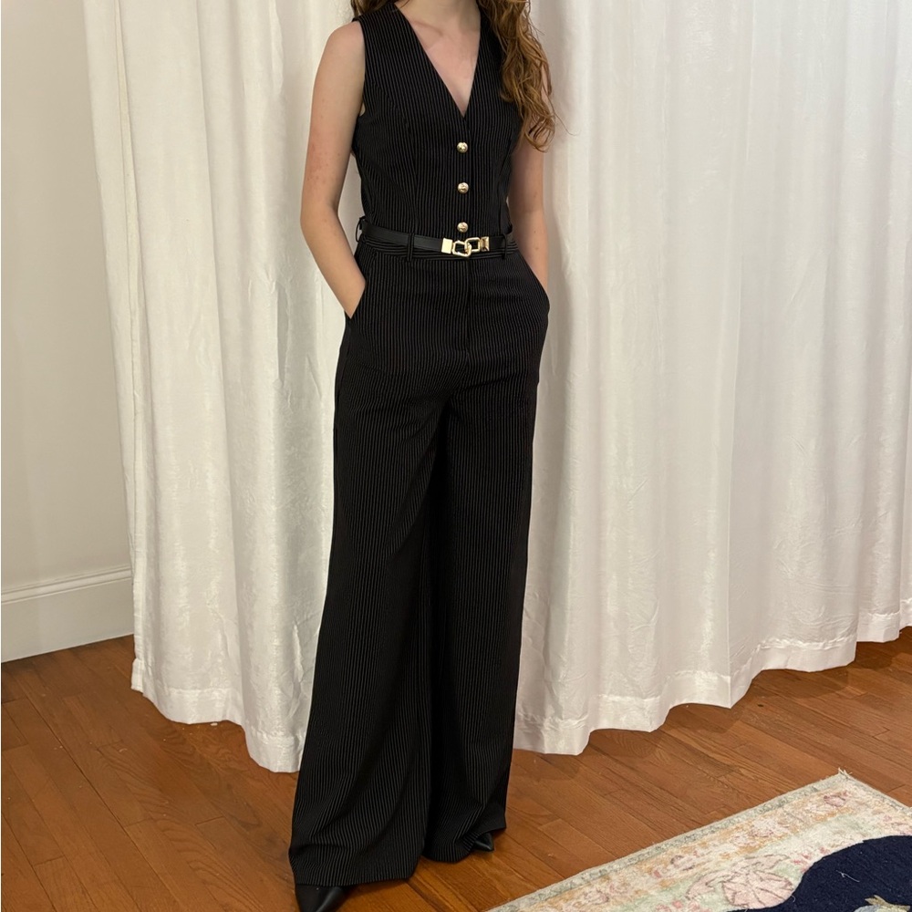 Women’s Sleeveless Jumpsuit